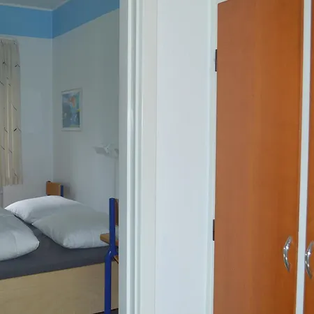 U3z Hostel *